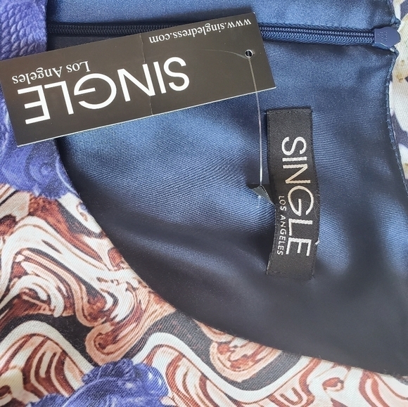 Single Los Angeles Plus 1X Printed Shift Dress NWT - Picture 7 of 7